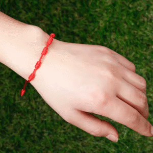 pulsera de hilo rojo 7 nudos